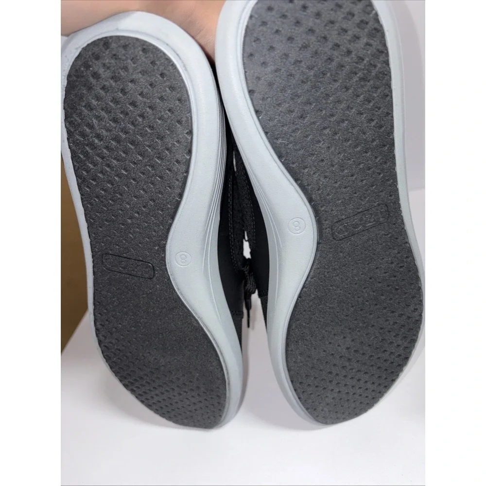 IZOD Men's Bannister Lace Up Memory Foam Slip On Sneaker Black - Size US 8 NEW